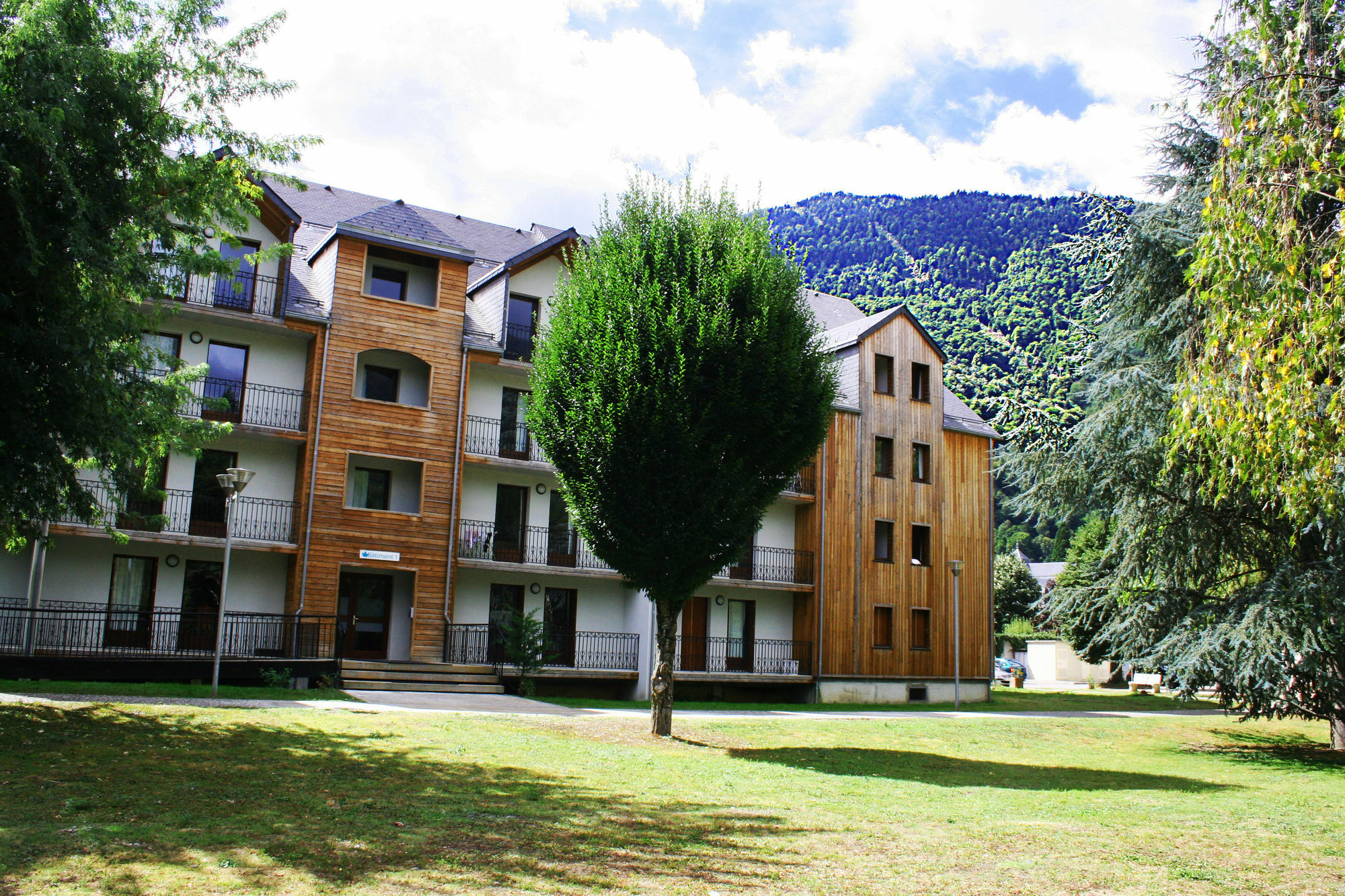 Residence Les Jardins De Ramel By Popinns Bagneres-de-Luchon Экстерьер фото